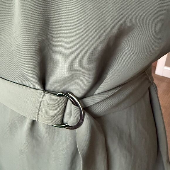 LIKE NEW BANANA REPUBLIC TUNIC - Picture 4 of 6